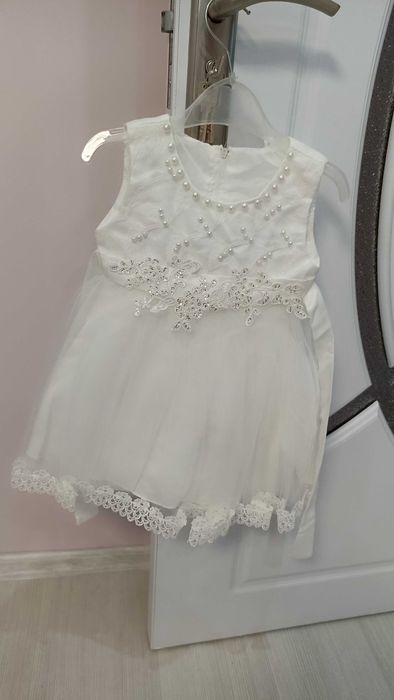 Бяла Рокля за дете