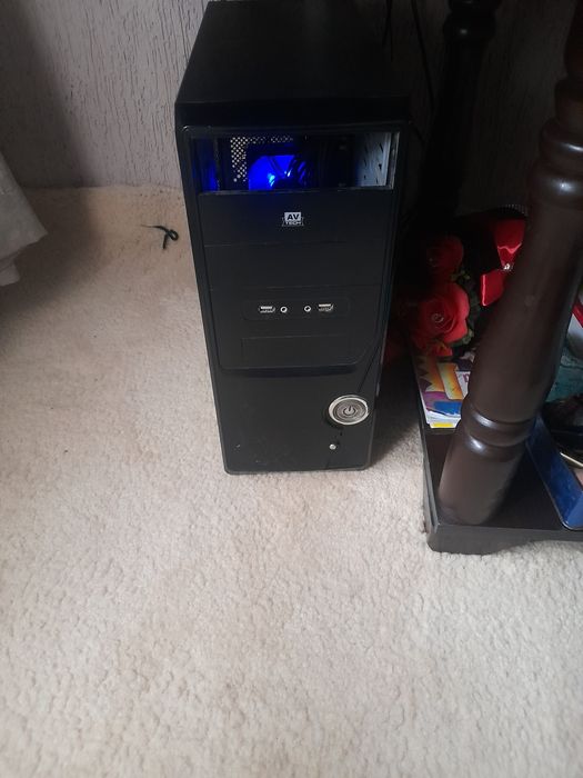 Кампьютер сотилади