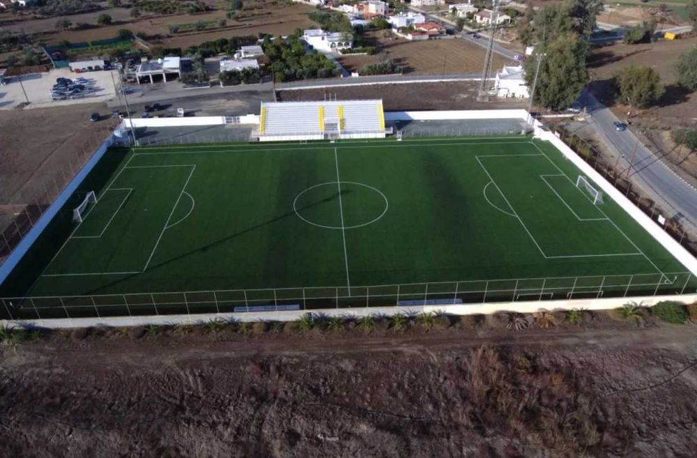 Futbol maydonlari, stadionlar. Футбольные поля, стадионы с гарантией