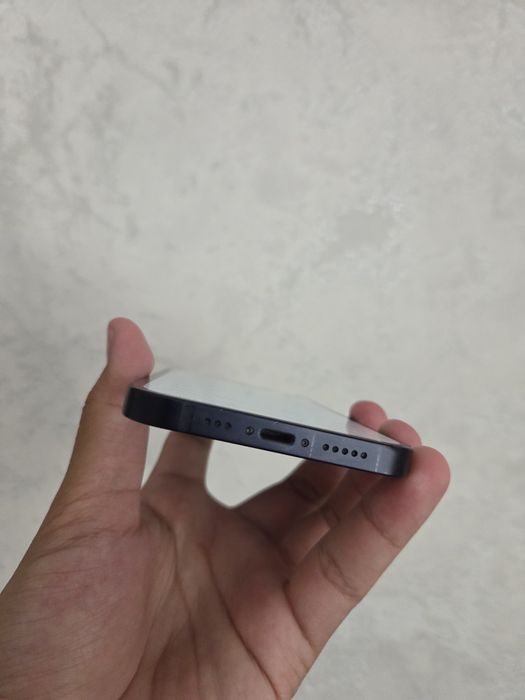 iPhone 12 в отличном состоянии