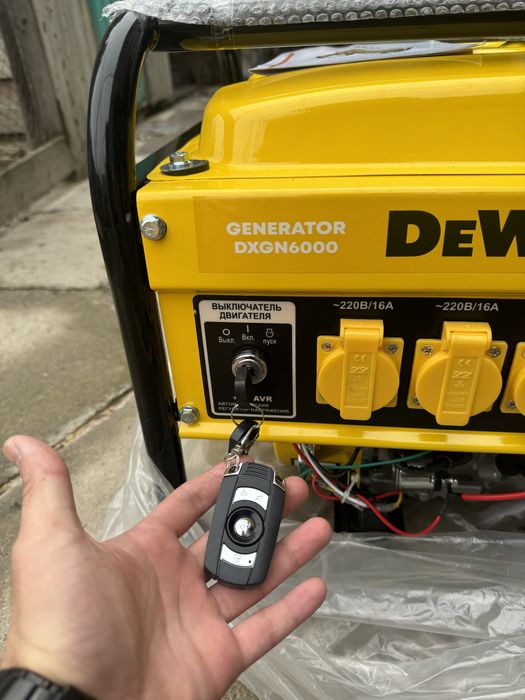 Бензиновый генератор DeWalt DXGN6000