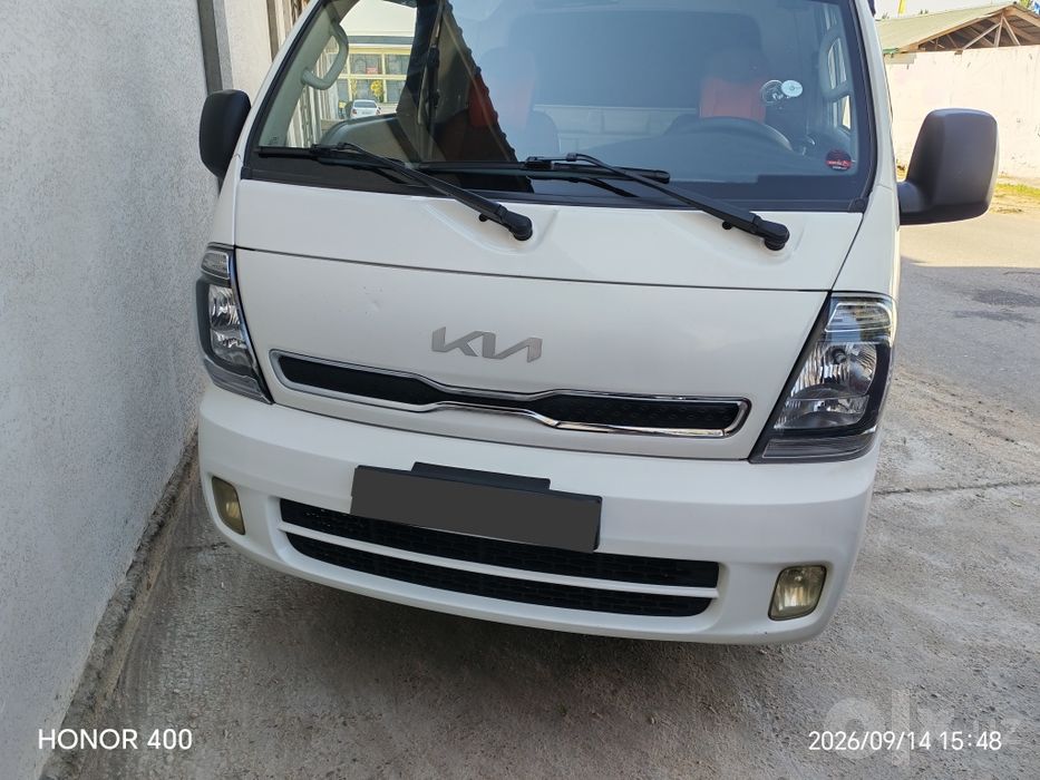 KIA BONGO 2023 y