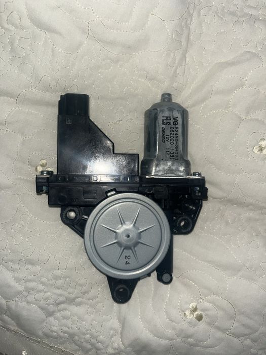 Моторчик стеклопадиемника киа к7