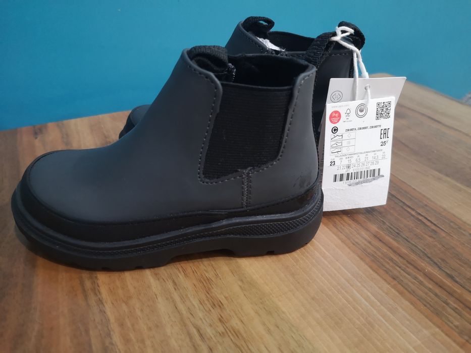 Детски боти, 22, 23, 24 и 26  номер ботуши Зара Zara