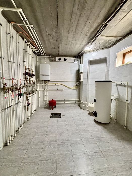 Дурмень,Евро дом,ТТЗ 5 минут,7 комнат 6 соток 430 м2,3 уровня, бассейн