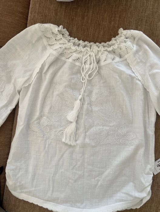 Ie brodata noua marime S Lehel by Edith Beni