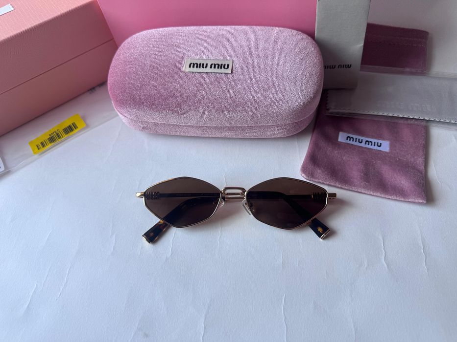 Ochelari de soare Miu Miu SMU56Z 56-17 145, Noi