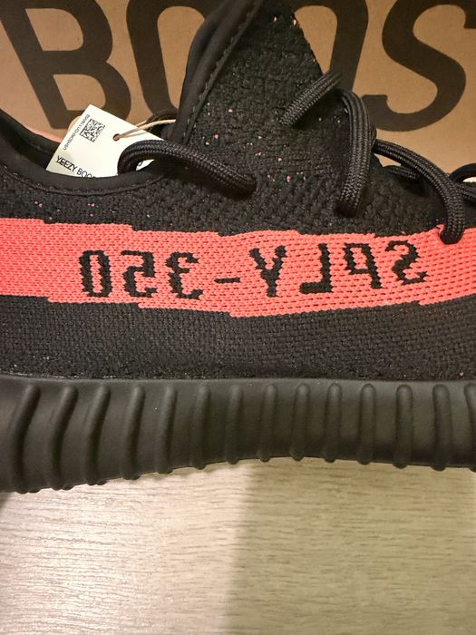 Yeezy Boost 350 V2 "Core Black Red"