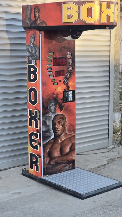 Боксова круша 2026 работеща с € монети