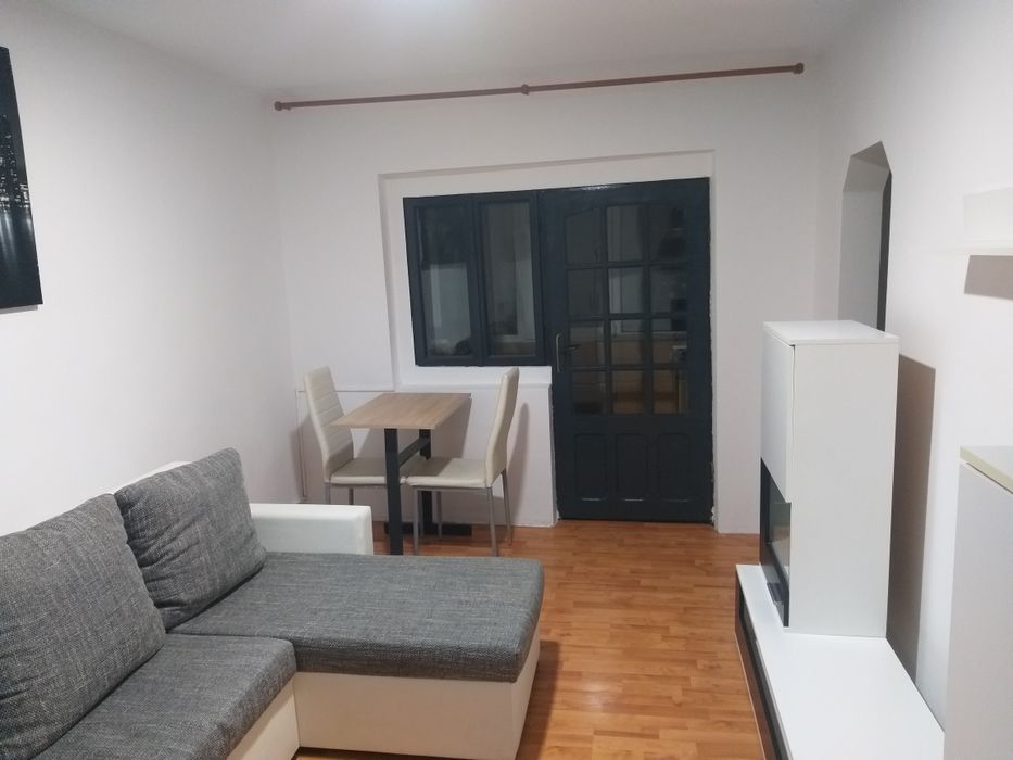 Garsoniera de inchiriat