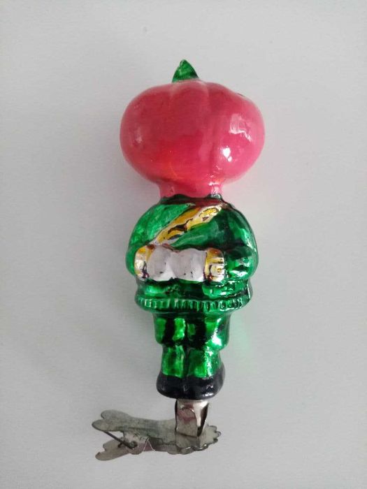 СССР, Редчайшая елочная игрушка Синьор Помидор под Арестом из Чиполино