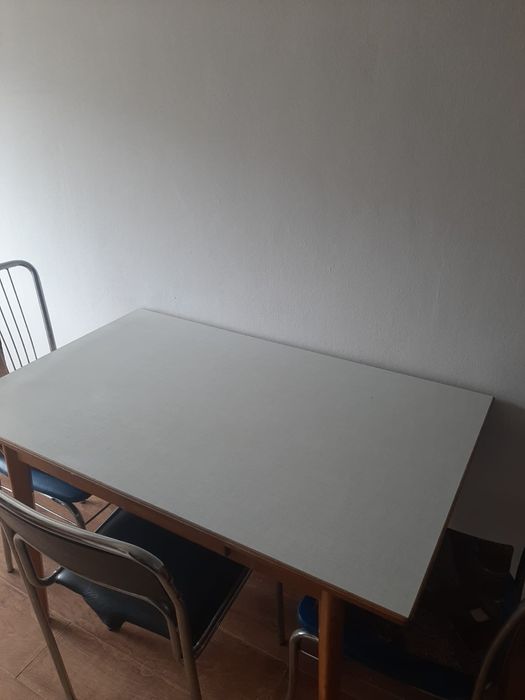 Inchiriez garsoniera