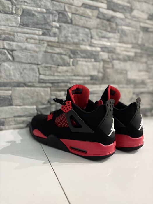 Jordan 4 red thunder