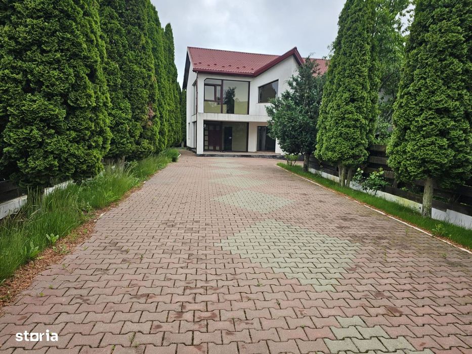 Doua vile noi si teren 600 mp Iasi Valea Lupului Penny