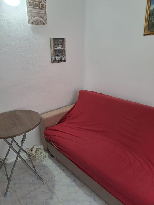 Închiriez garsoniera