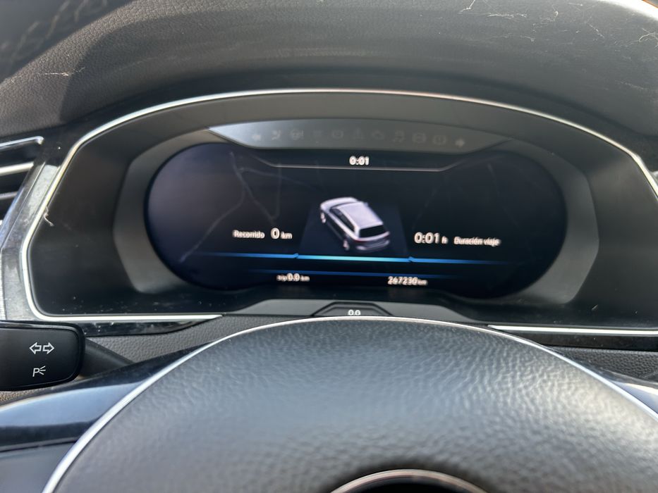 Ceasuri digitale Volkswagen Passat B8