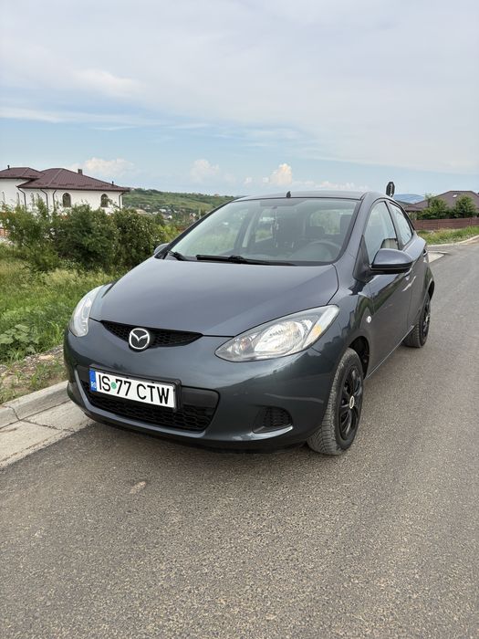 MAZDA 2 2009