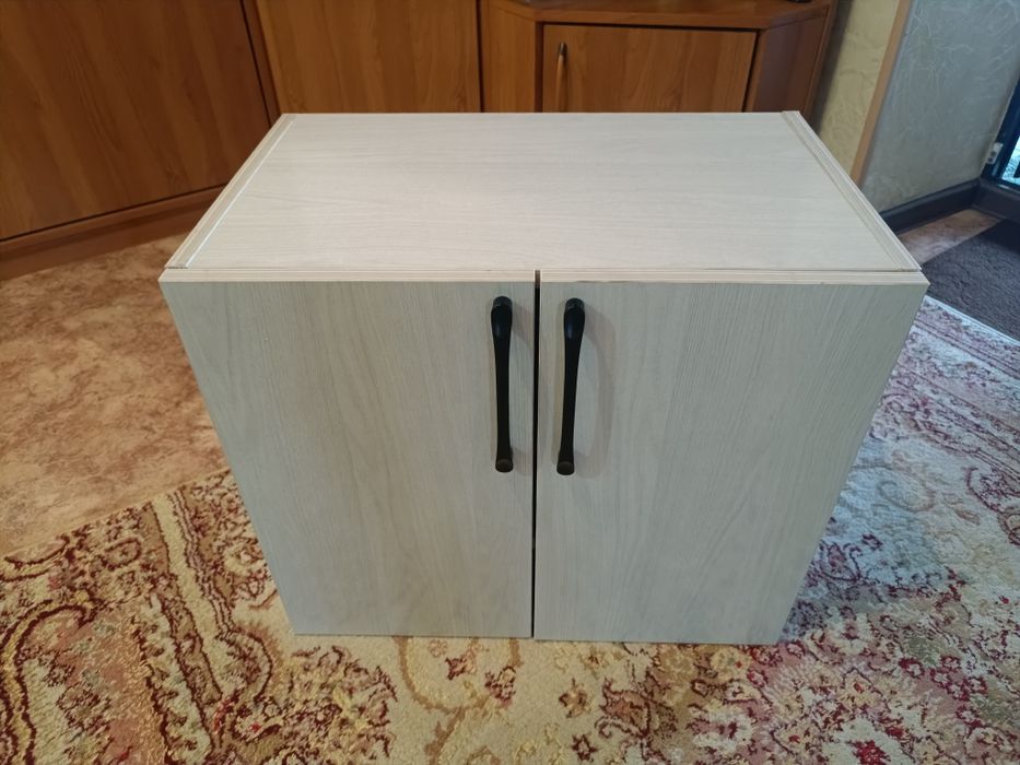 Тумба белая  продаётся