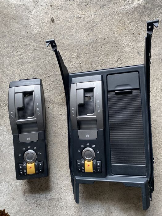 Централна конзола Range Rover Sport L320