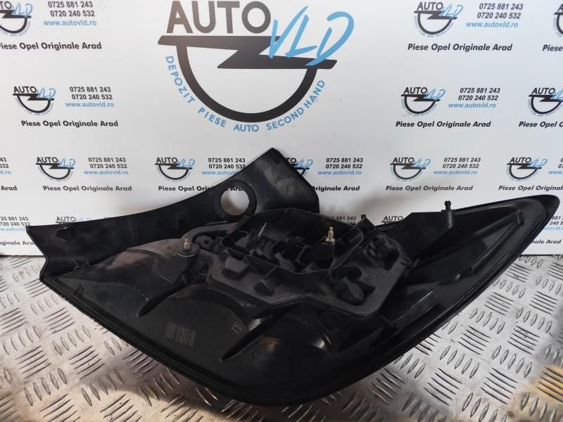 Stop aripa stanga semnal fumuriu Opel Astra H GTC