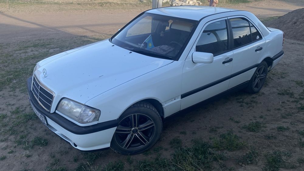 Mercedes- Benz W202