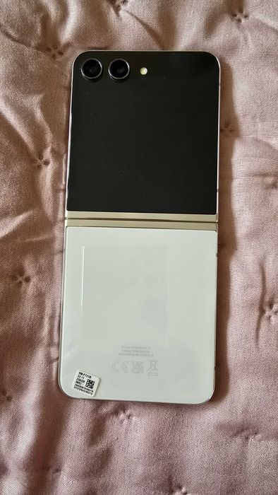 Samsung Z flip 5 256GB