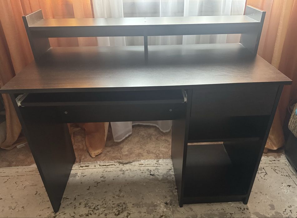 Стол, компьютерный стол