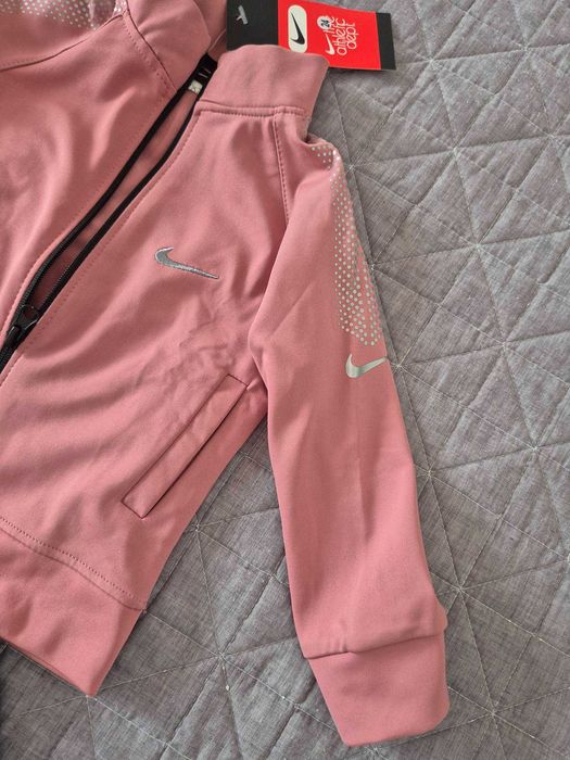 Нов детски спортен комплектза 24 месеца за момиче