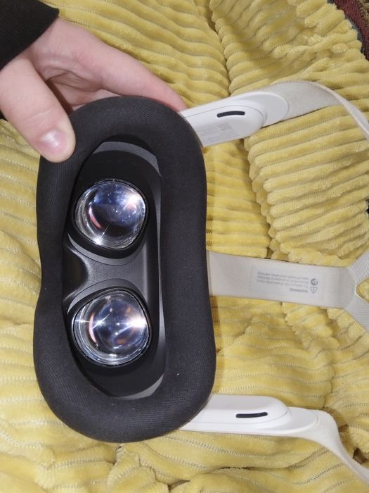 Продам vr гарнитуру oculus meta quest 3s 128gb