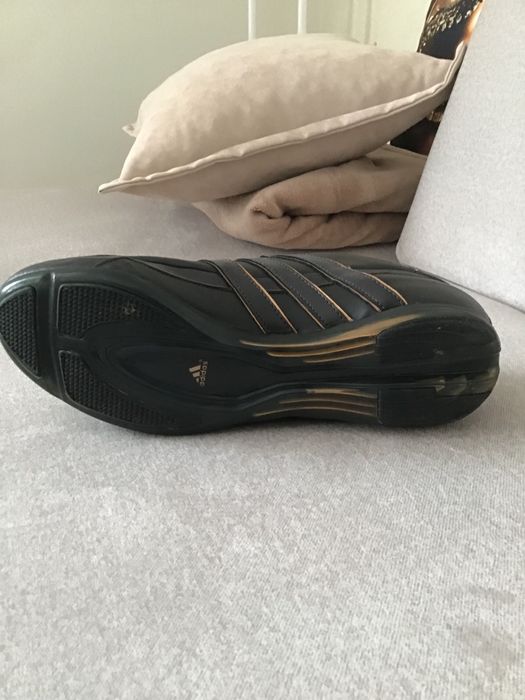 Adidas спортни обувки