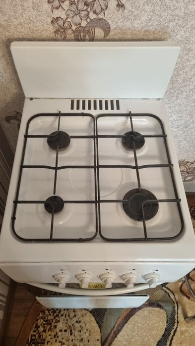 Продам газовую плиту