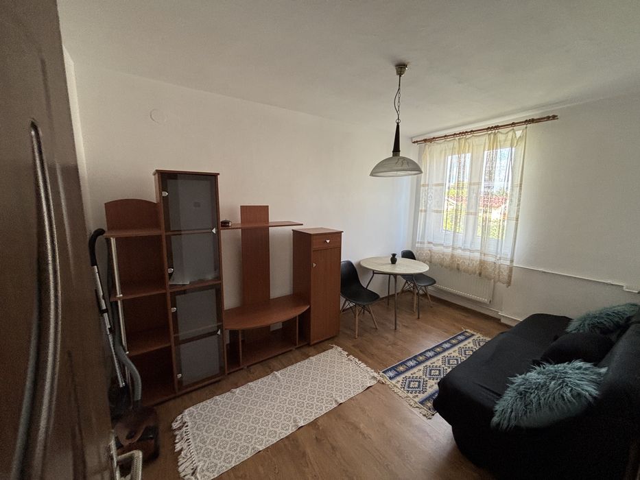 Inchiriez apartament 2 camere