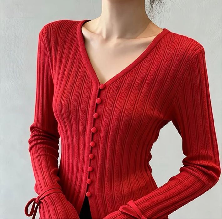 красная кофта размера S-M