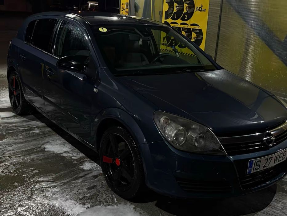 Opel Astra H Hatchback