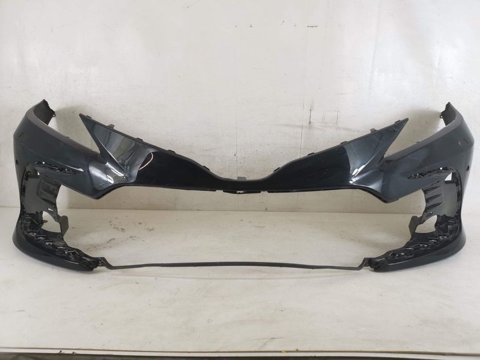 Предна броня Тойота Камри / Toyota Camry XV70 [фейслифт] Оригинална, в