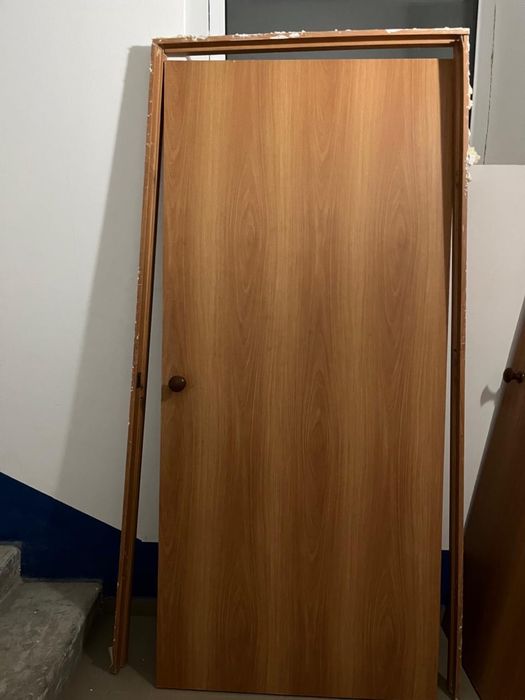 Продам двери в хорошем состояний