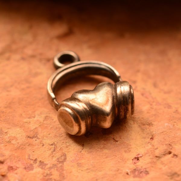 Сребърен медальон 925 „DJ Сърце“ – символ на любов към музиката