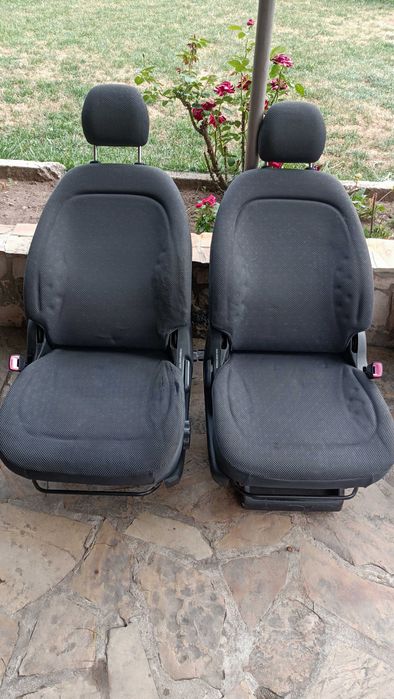 Салон за Ярис версо