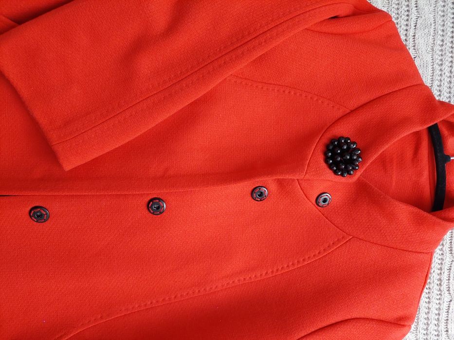 Продам пальто размер 46-48!