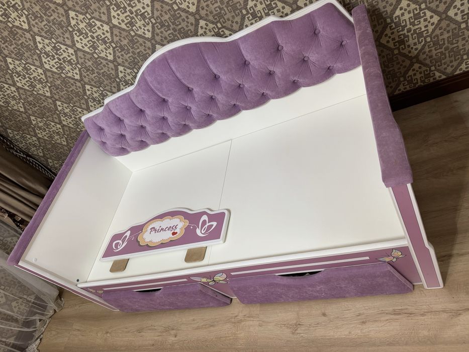 Детская кроватка для девочки