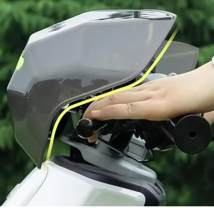 Set 2 x Aparatori Maini Universale pentru Motocicleta, Scuter ATV Quad Buggy / Protectii Ghidon cu Insertii Reflectorizante