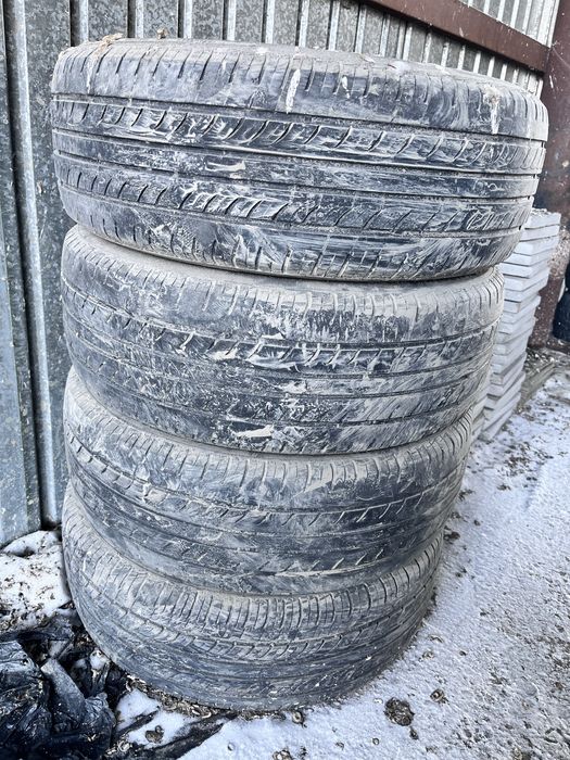 Продам шины в хорошем состояние