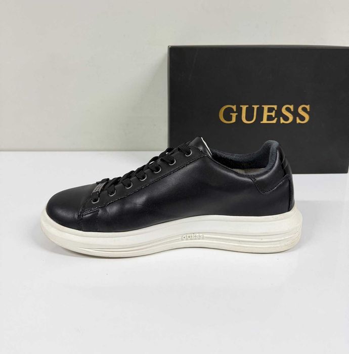Guess Vibo Естествена кожа