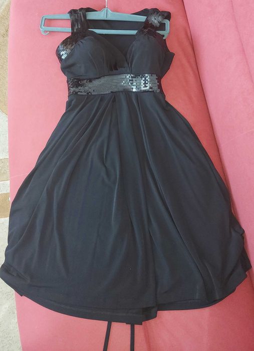 Дамски рокли-официални и ежедневни