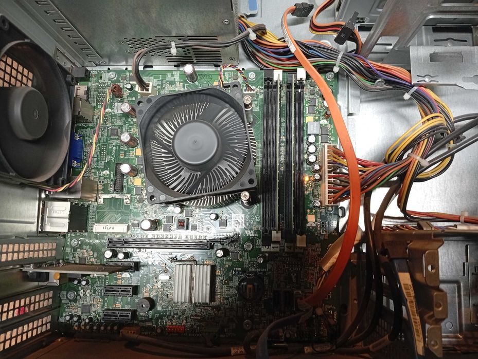 Продам i5 2400 RAM 2 0 HDD 200..0