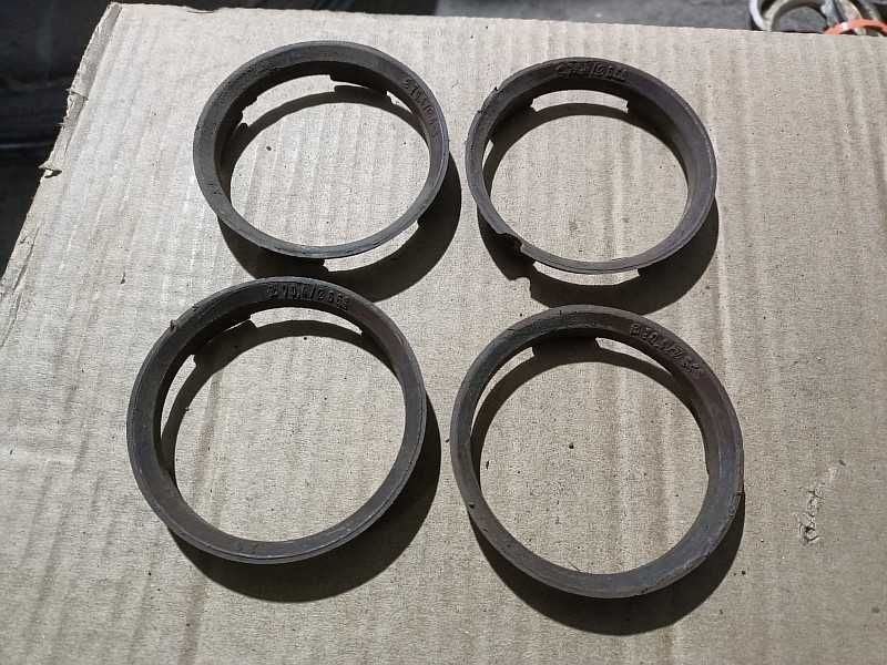 Продам пластмассовые центровочные кольца с 70.4 на 66.6 мм. 5000 тг.