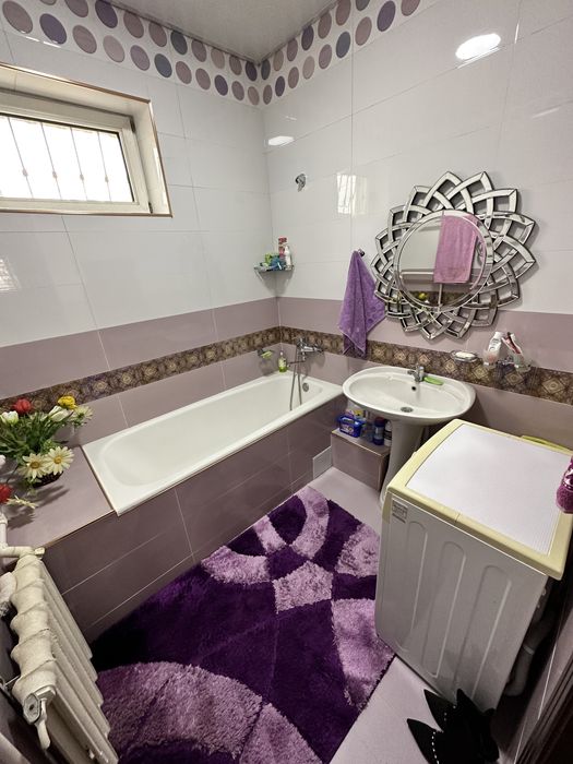 Продается 3-х комнатная квартира рядом с беруни метро