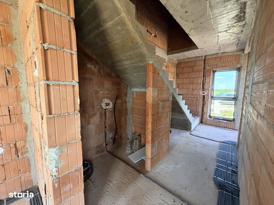 Duplex 3 camere si 3 bai - Zona Urban Village - Mosnita