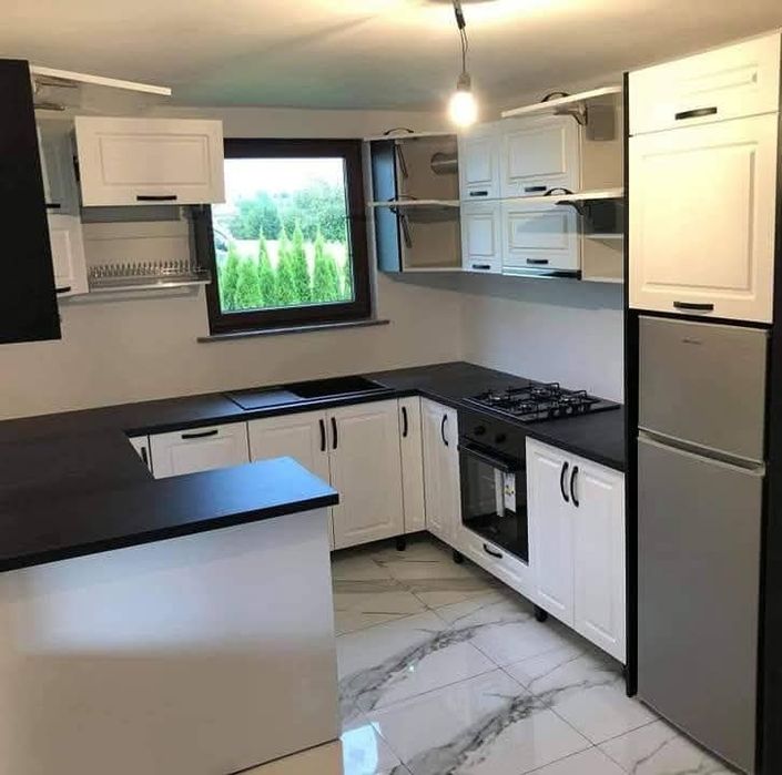 Mobilier, Bucătării, Dormitoare...