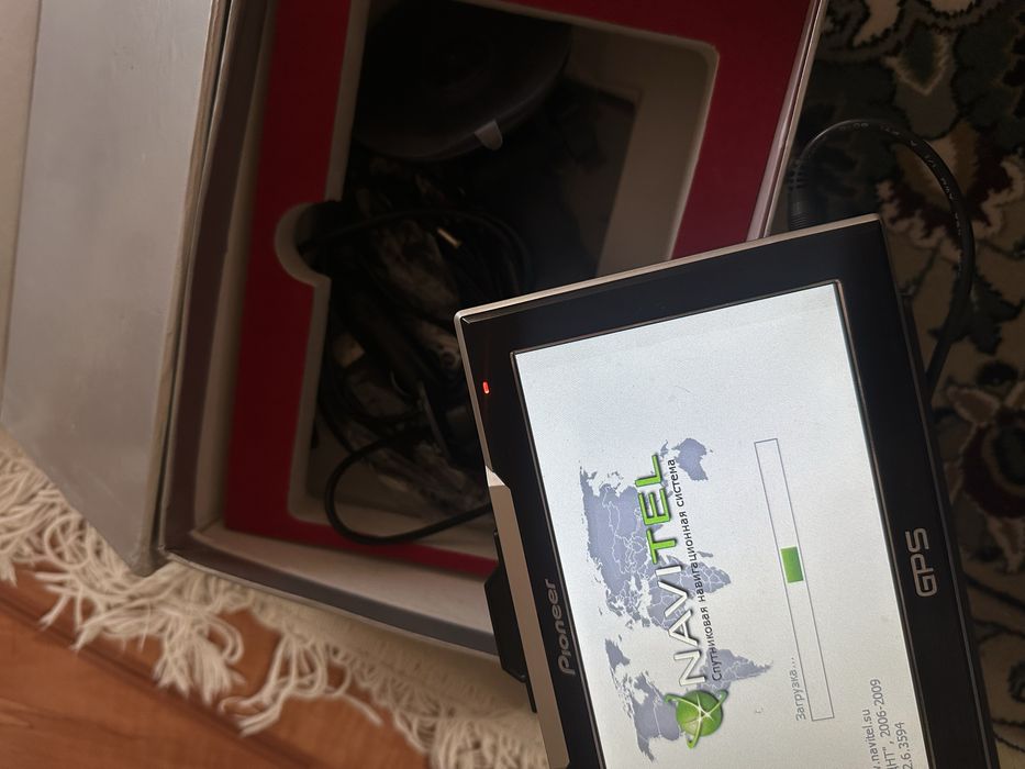 Продам GPS навигатор